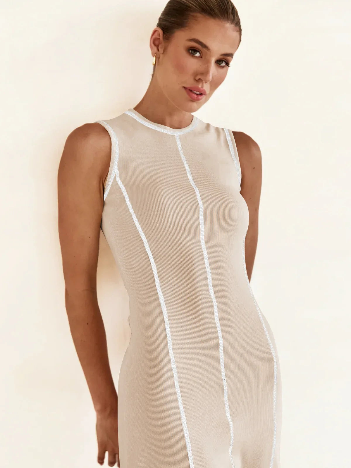 Vestido Midi de Malha Sem Mangas Eleganza